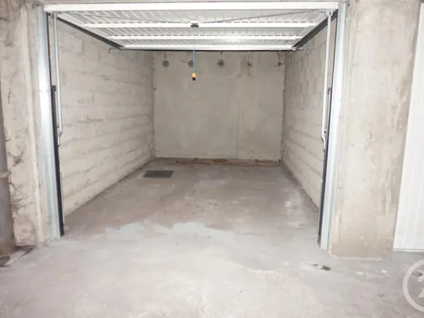 Parking 20 m²