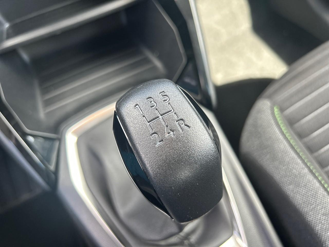 Peugeot 208 1.2 puretech 75ch s&s active — photo 18
