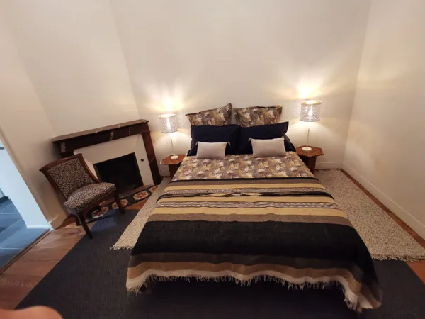 Loue chambre 18m² dans maison Bordeaux avec sdb