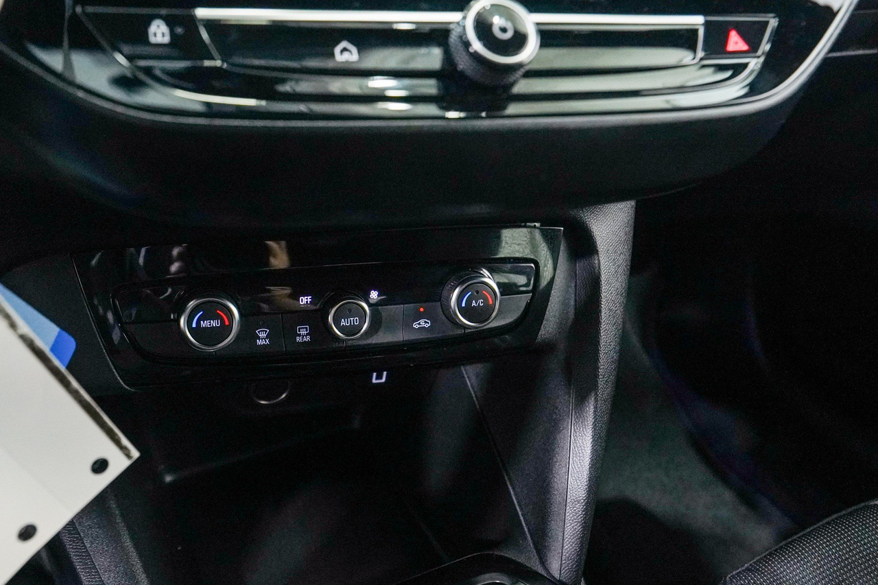 Opel Corsa — photo 25