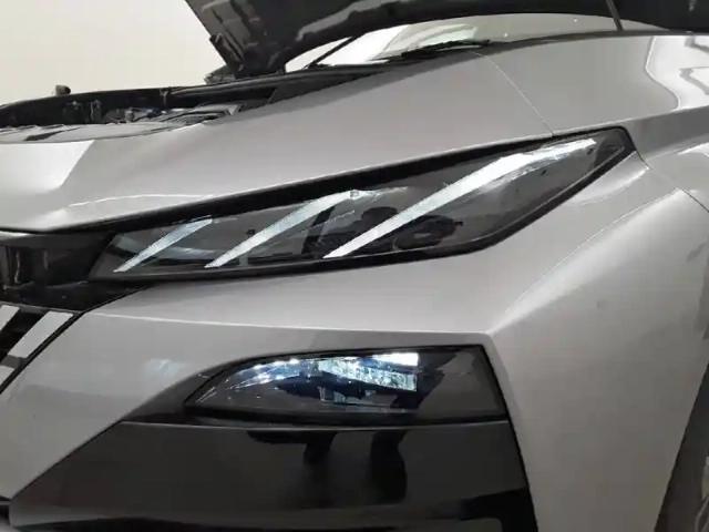 Peugeot 308 hybrid 145 e-dcs6 — photo 39