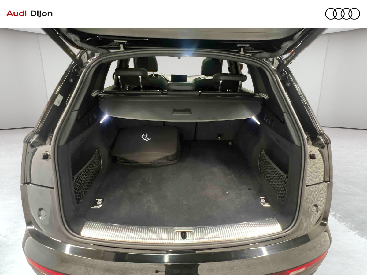 Audi Q5 50 TFSIe 299 S tronic 7 Quattro — photo 13