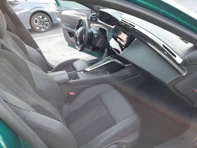 Peugeot 308 electrique 55 kwh 156ch — photo 9