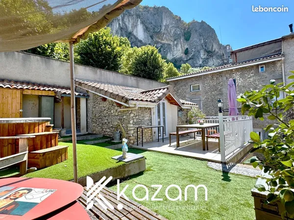 Charmante maison de village en pierre avec extérieur et stationnement - Barbières - Drôme