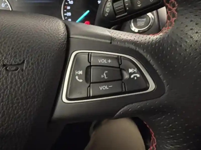 Ford Ecosport 1.0 ecoboost 125ch st-line euro6.2 — photo 11