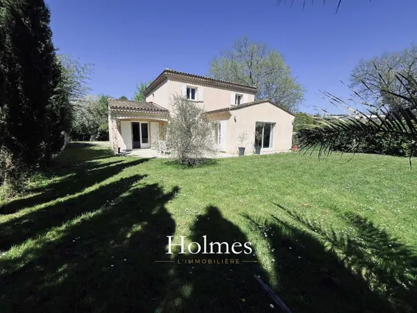 Exclusivité - Maison 6 pièces 147m2 - MONTUSSAN