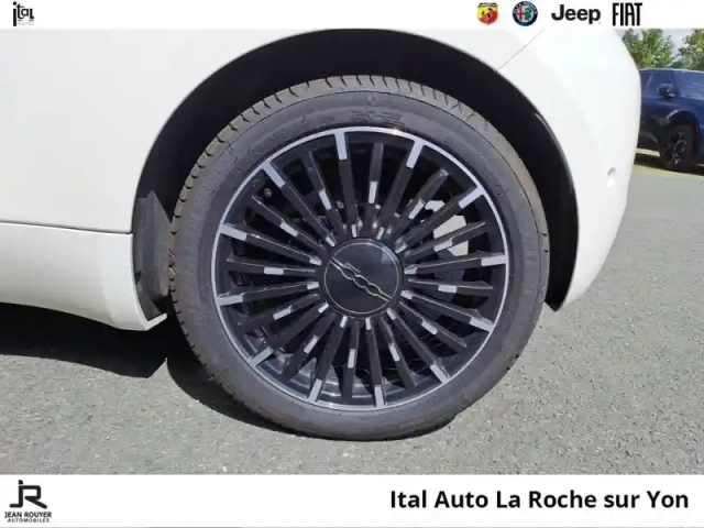 Fiat 500 e 118ch la prima my23 — photo 26