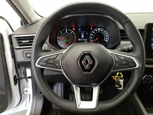 Renault Clio blue dci 100 - 21n — photo 32