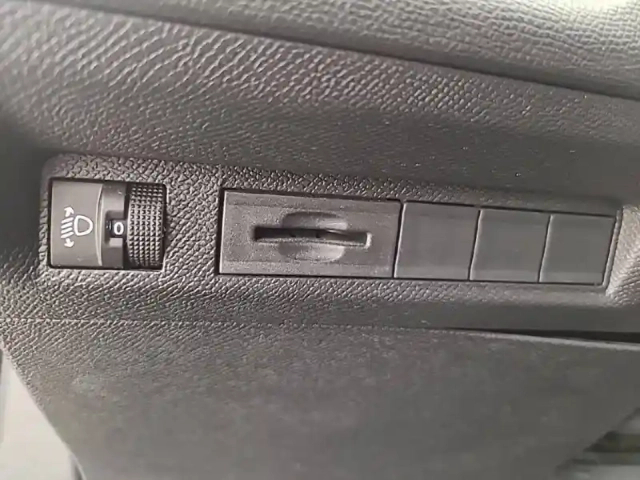 Peugeot 308 sw puretech 130ch s&amp;s eat8 — photo 29