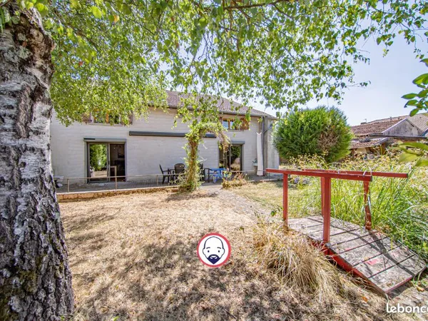 Maison de village 7 pièces 306 m²
