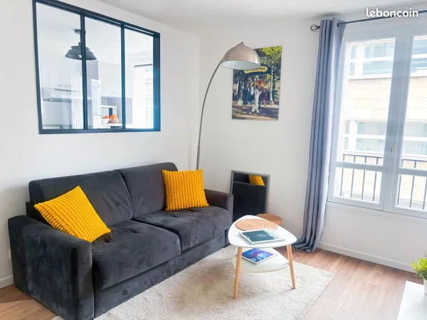 Studio rénové à neuf Paris Marais Saint-Paul - 1750 CC