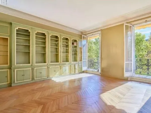 Appartement 7 pièces 250 m²