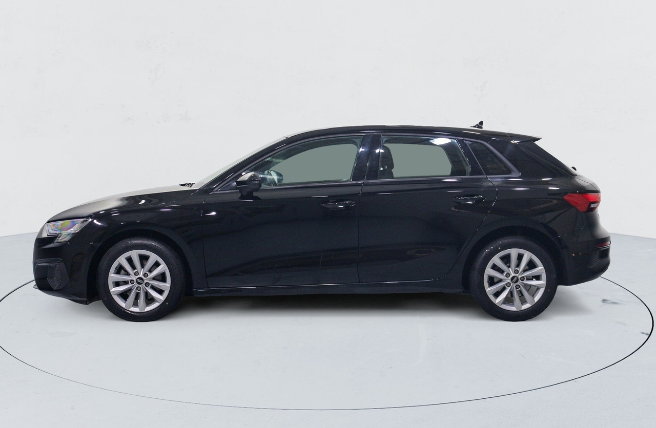 Audi A3 Sportback — photo 2