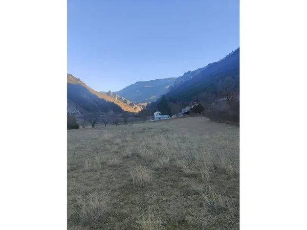 Terrain constructible de 2797 m²
