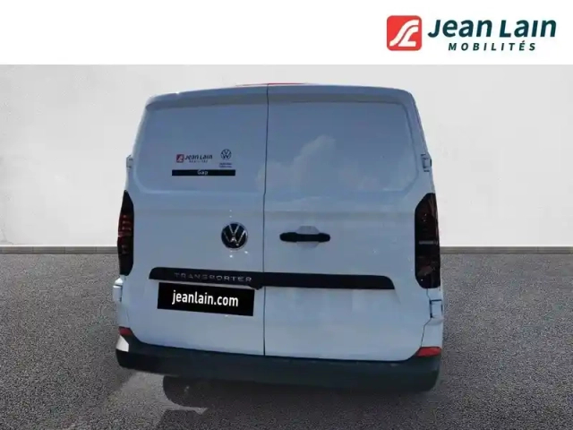 Volkswagen Transporter van l1h1 2.0 tdi 150 bva8 — photo 6