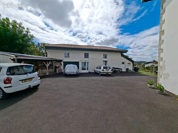 Maison - 6 pièces - 100m2