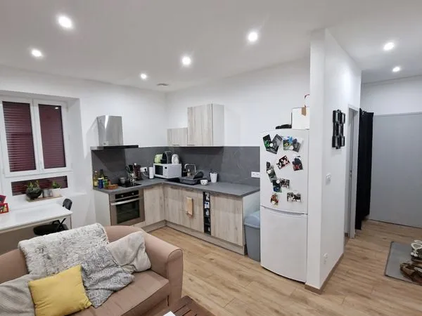 Appartement T2 centre village