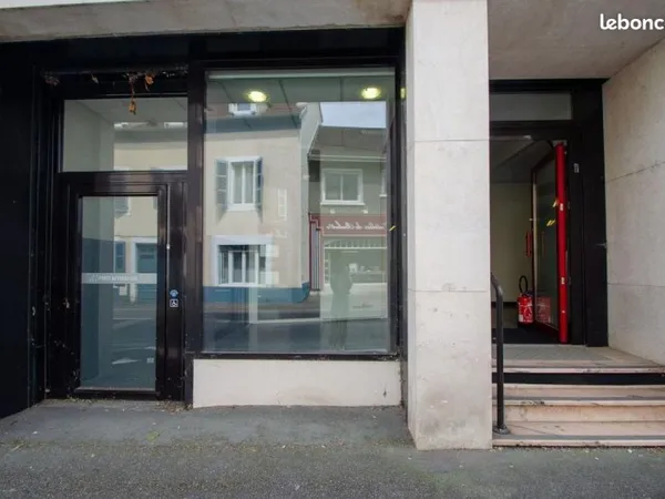 Bureau 95 m²