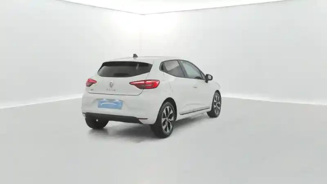 Renault Clio tce 90 — photo 14