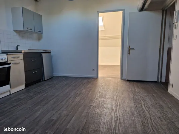 Appartement 2 pièces libre