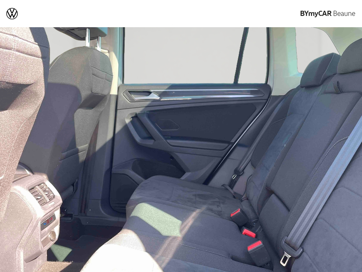 Volkswagen Tiguan 2.0 TDI 150ch DSG7 Elegance — photo 12