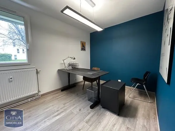 Location / Local Commercial