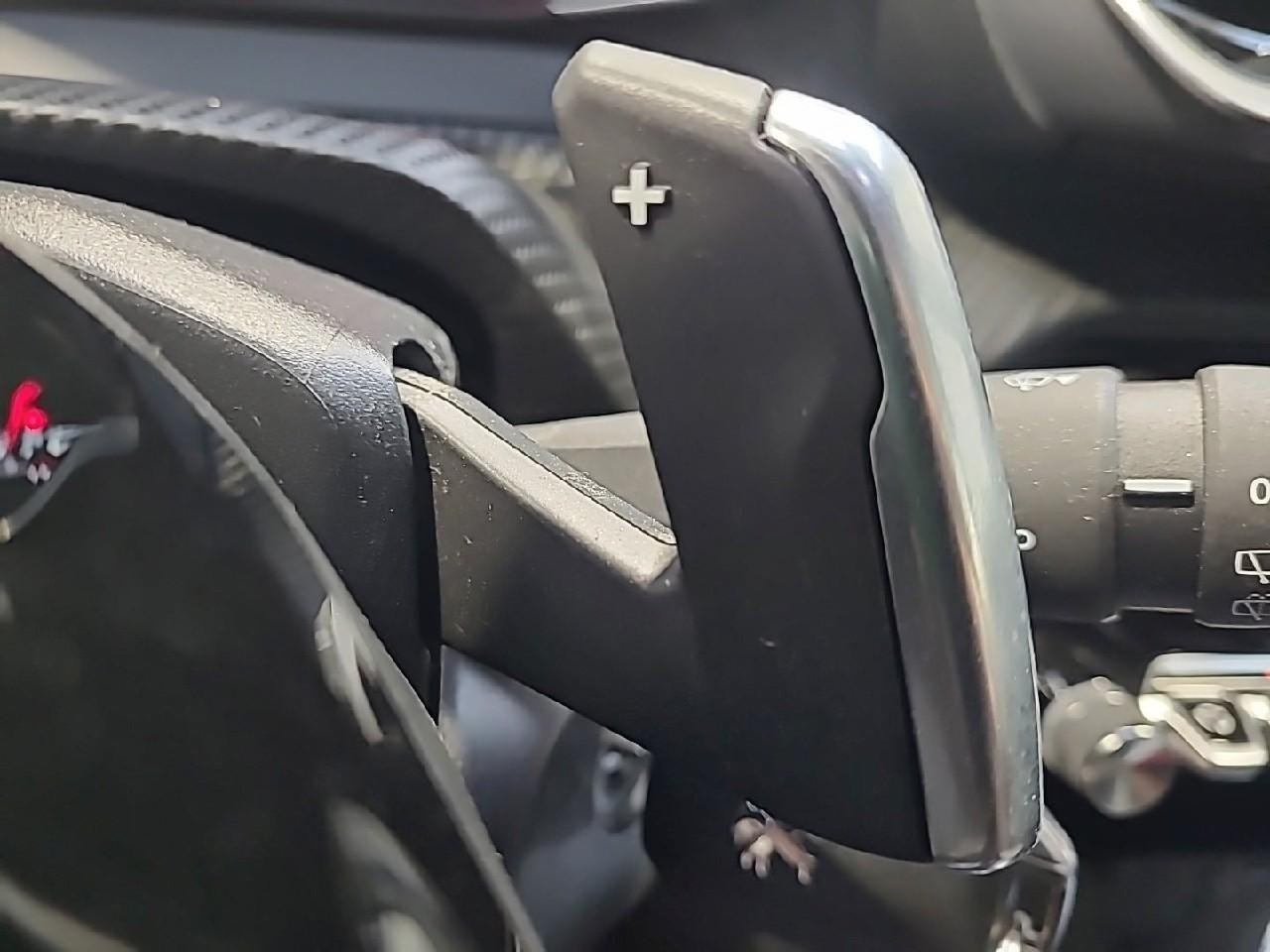 Peugeot 2008 puretech 130 s&s eat8 allure — photo 22