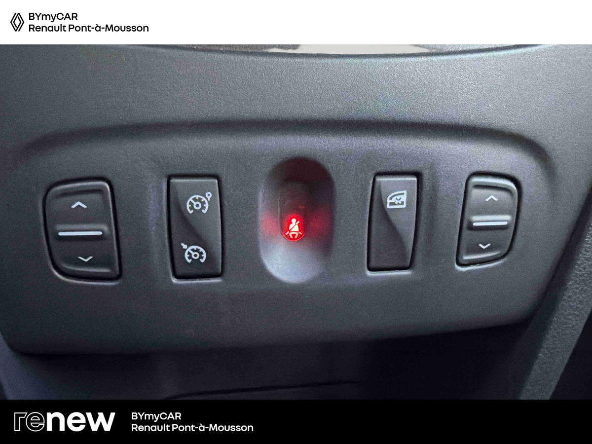 Dacia Sandero TCe 90 — photo 19