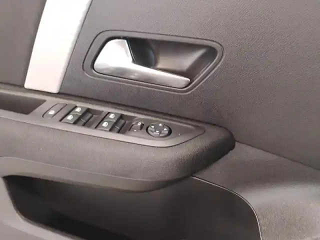 Citroën C4 x hybride 136 ch e-dcs6 plus — photo 20