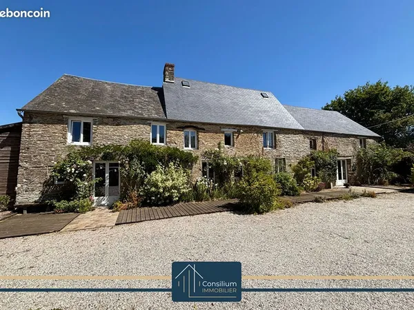 Maison 10 pièces 304 m²