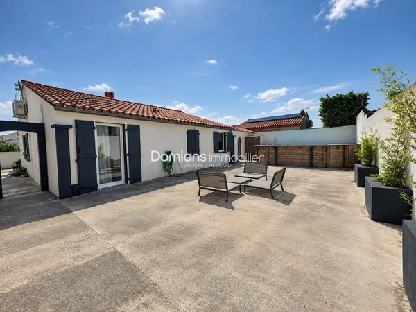 A VENDRE - POLLESTRES - VILLA AVEC PISCINE