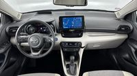 Toyota Yaris 116h Iconic 5p MY22 — photo 11