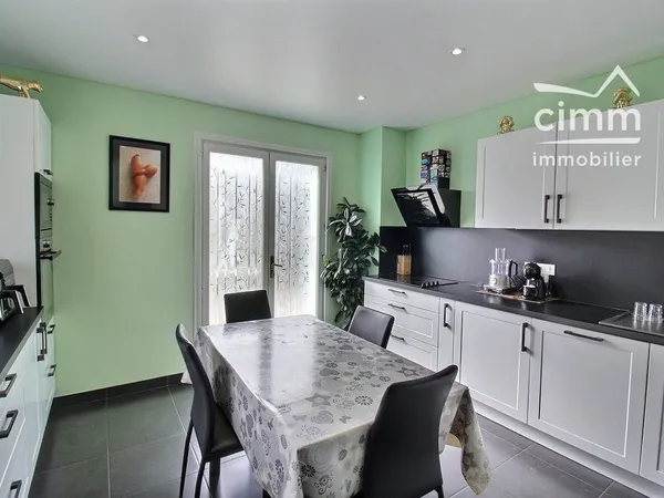 A VENDRE - MAISON PROCHE CENTRE VILLE DIVISÉE EN 2 APPARTEMENTS
