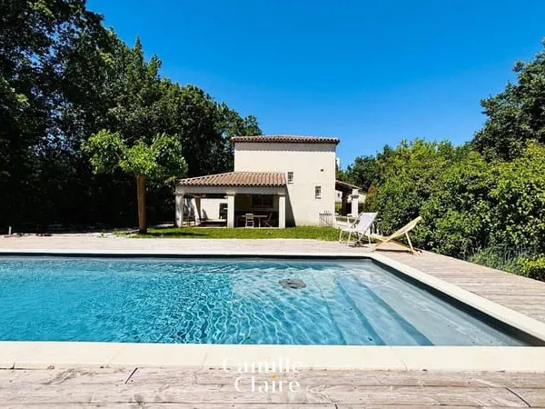 Maison 5 pièces 140 m²