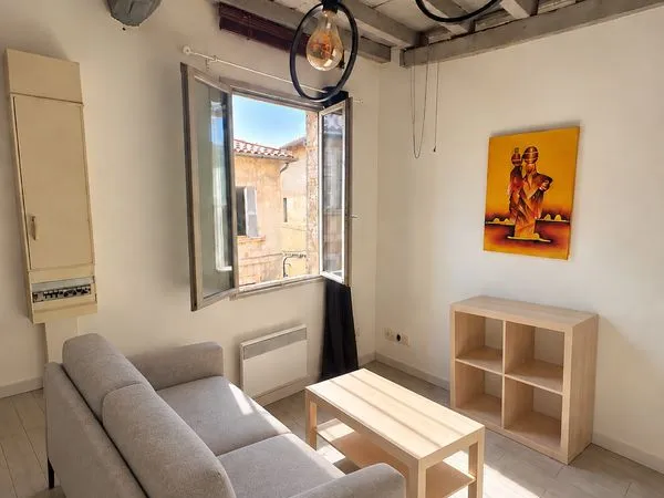 T2 meublé 31 m² Avignon intra-muros - bail 1 an