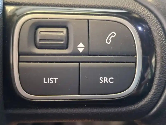 Citroën C3 Aircross puretech 110 s&amp;s eat6 — photo 2