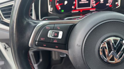 Volkswagen Polo GTI 2.0 TSI 200 DSG6 - N/A – 2019 – 130781 km – Essence – Boîte Automatique — photo 14