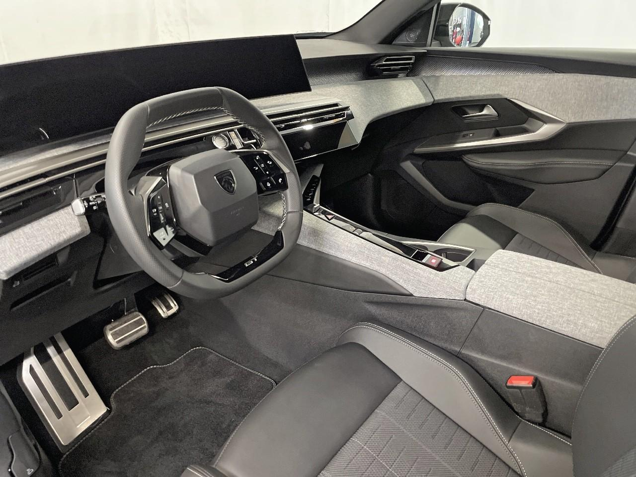 Peugeot 3008 hybrid 145 e-dcs6 gt — photo 9