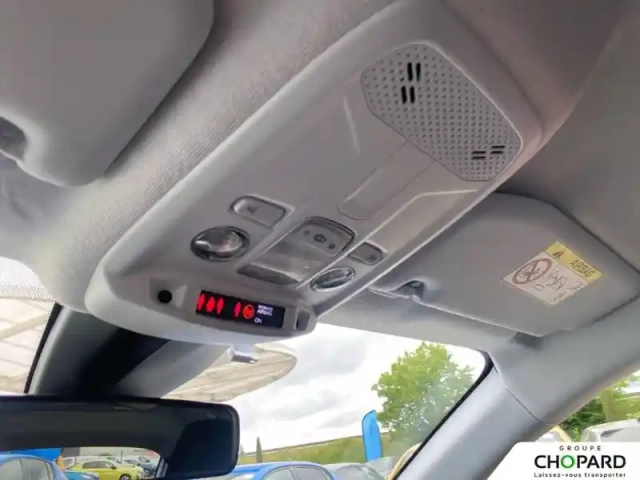 Peugeot 208 puretech 100 s&amp;s bvm6 — photo 12
