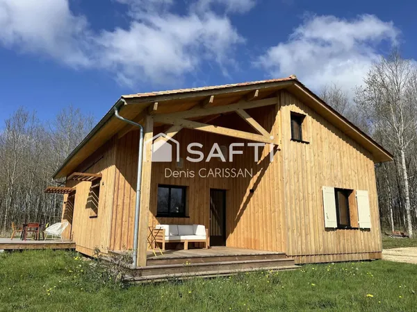 Maison bois sur terrain boisé de 1,7 Ha
