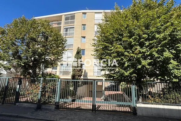 Studio 1 pièce 26 m²
