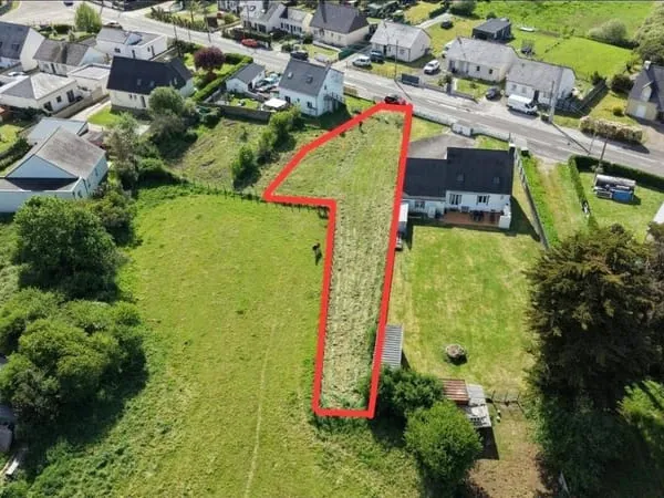 Terrain constructible 698 m²