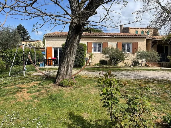 Appartement 7 pièces 145 m²