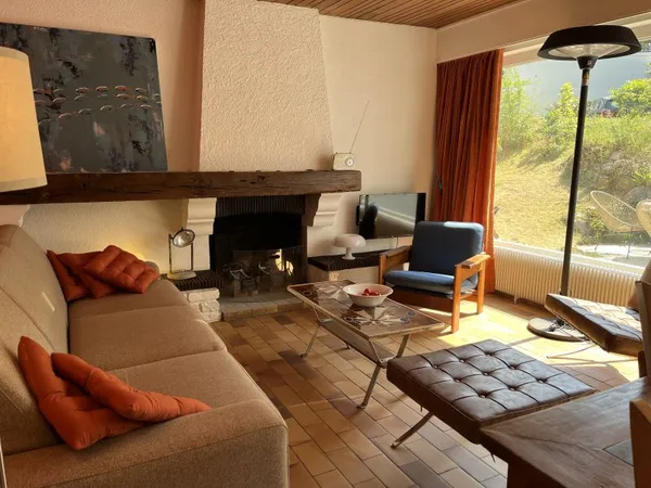 Maison atypique avec terrasse, plein sud
