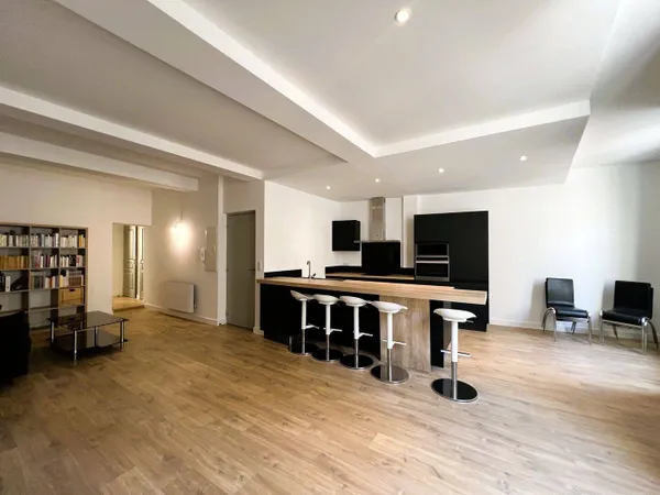 Appartement 2 pièces 61 m²