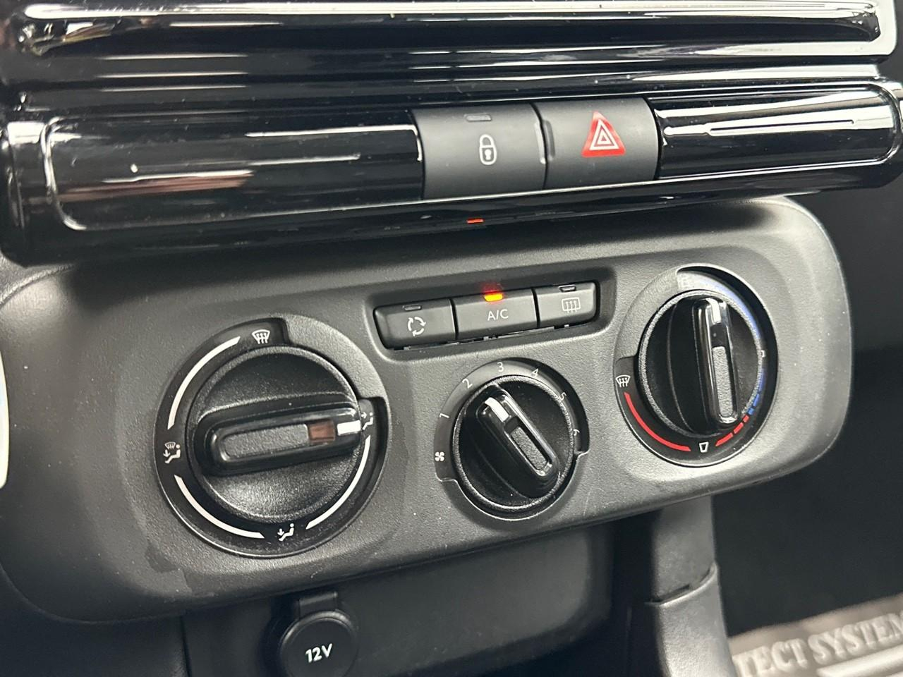 Citroën C3 puretech 83 ch bvm5 you — photo 25