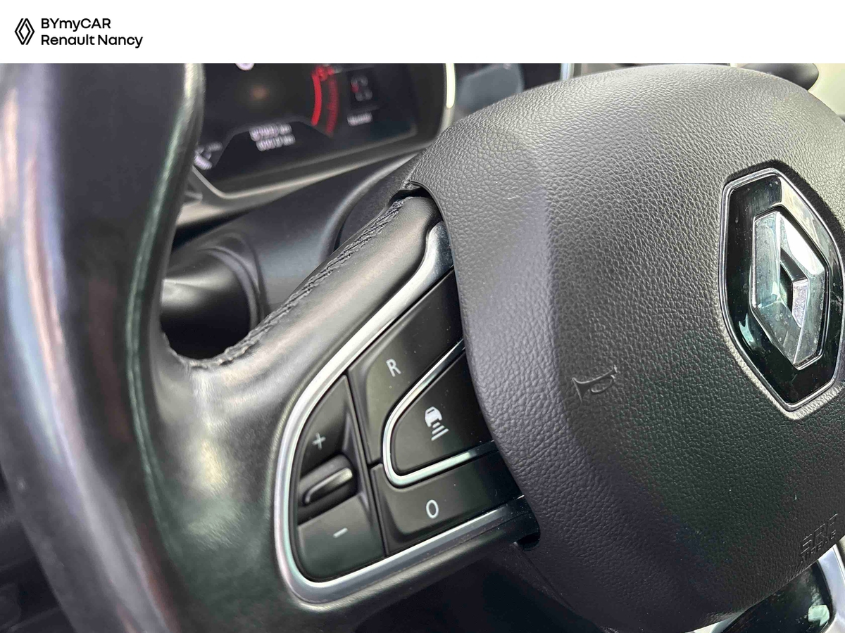 Renault Grand Scenic Blue dCi 120 — photo 21