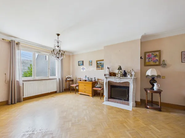 Maison 8 pièces 140 m²
