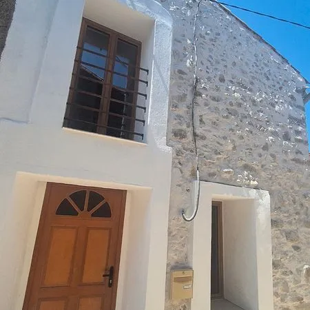 Maison de village entièrement rénovée