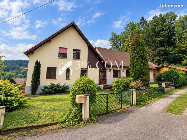 Maison 11 pièces 241 m²